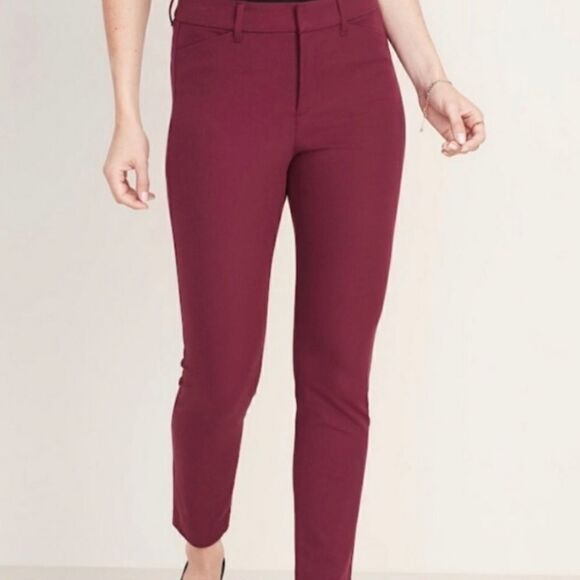 OLD NAVY Long Pixie Pant in Marin Berry Mid Rise - Picture 8 of 8